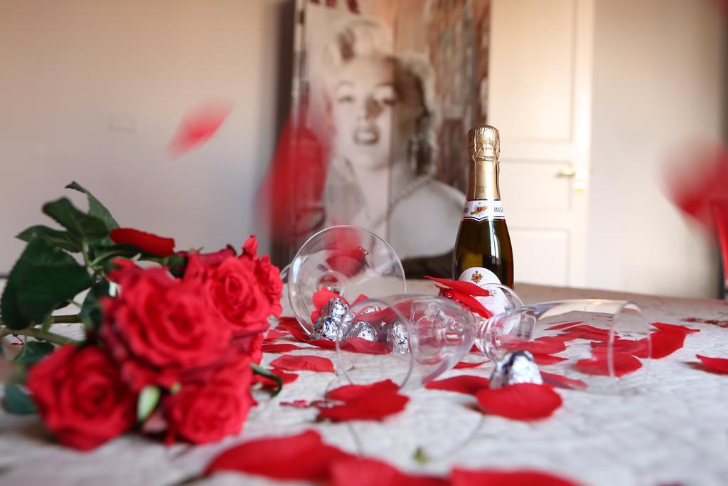 Le 3 B Bed & Breakfast Catania Bagian luar foto